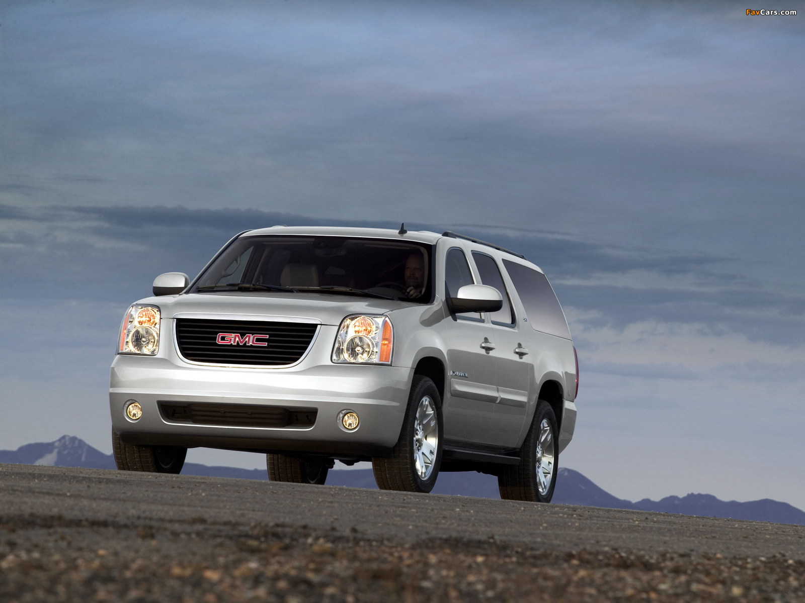 GMC Yukon XL 2006–14 photos (1600 x 1200)