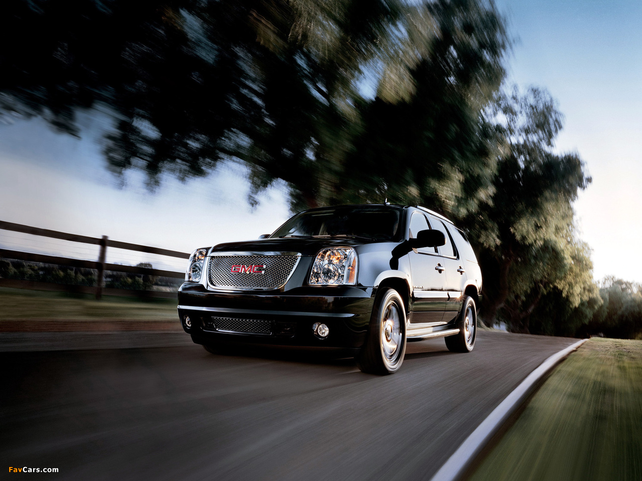 GMC Yukon Denali 2006–14 photos (1280 x 960)