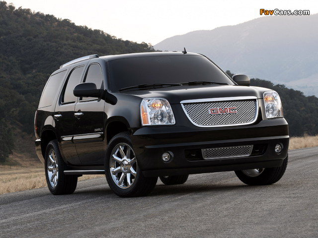 GMC Yukon Denali 2006–14 pictures (640 x 480)