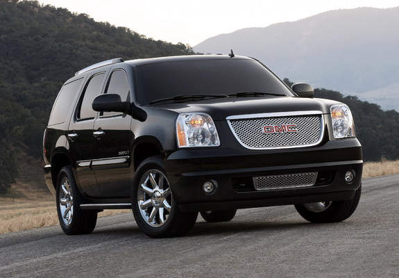 GMC Yukon Denali 2006–14 pictures