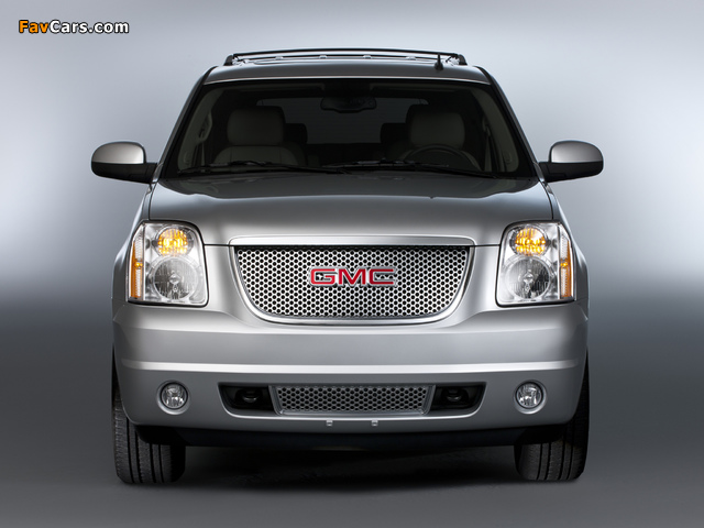 Images of GMC Yukon Denali FlexFuel 2011–14 (640 x 480)