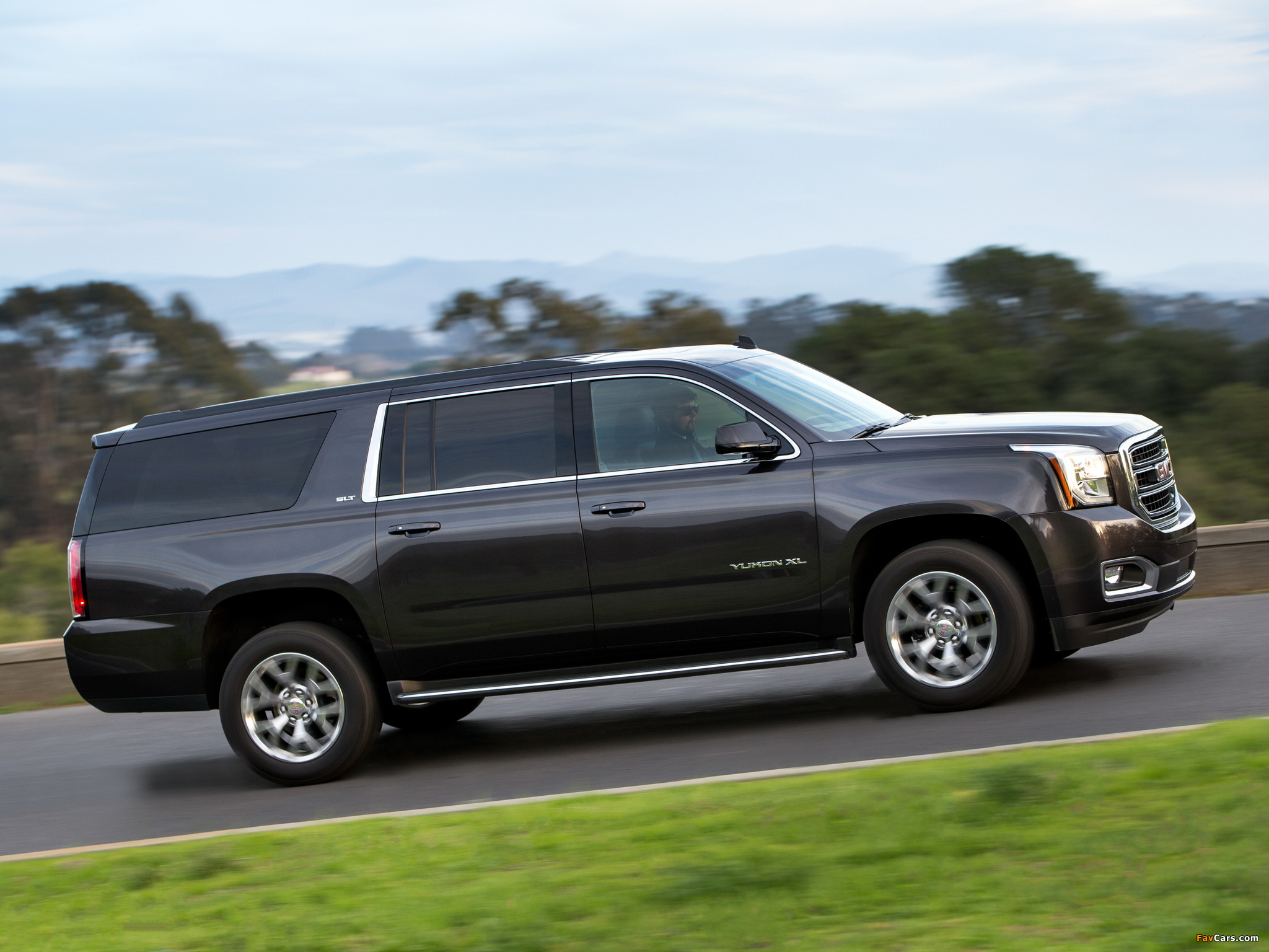 Images of GMC Yukon XL 2014 (2048 x 1536)