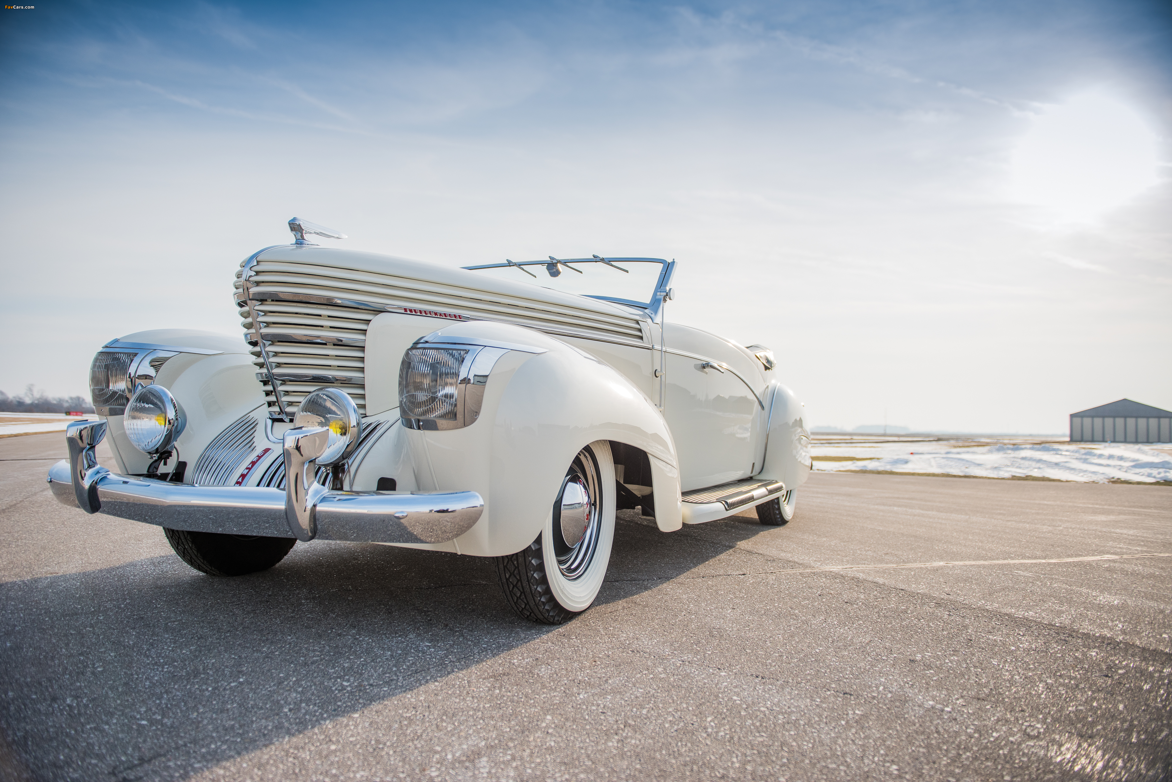 Photos of Graham-Paige Model 97 Supercharged Cabriolet by Saoutchik (#141747) 1938 (4000 x 2670)