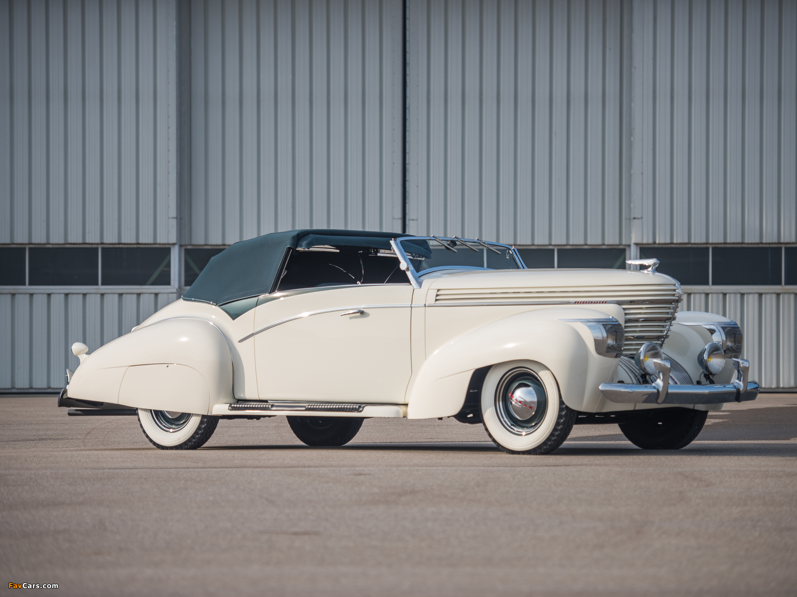 Pictures of Graham-Paige Model 97 Supercharged Cabriolet by Saoutchik (#141747) 1938 (1600 x 1200)