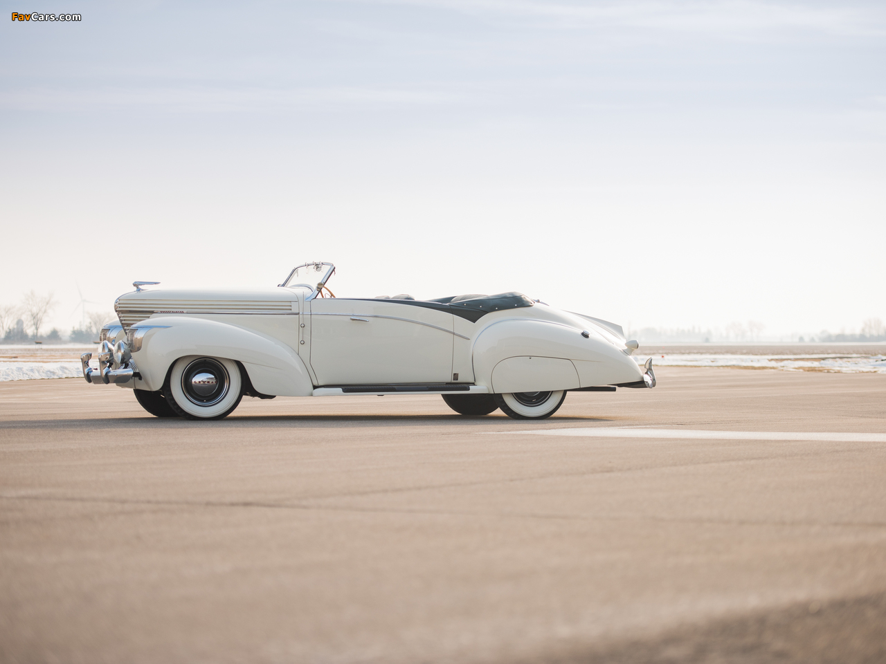 Graham-Paige Model 97 Supercharged Cabriolet by Saoutchik (#141747) 1938 wallpapers (1280 x 960)