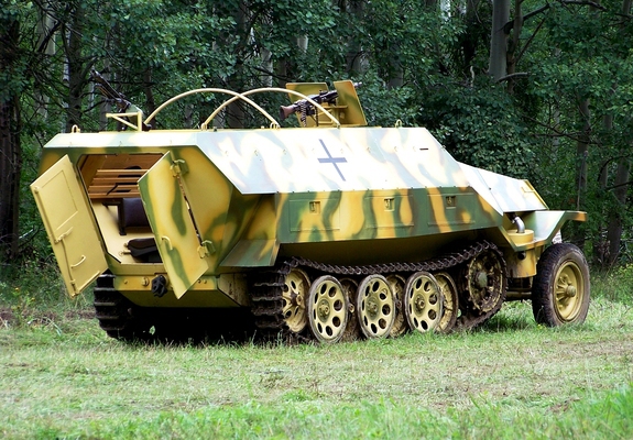 Photos of Hanomag Hkl6p (Sd.Kfz-251) 1940–45