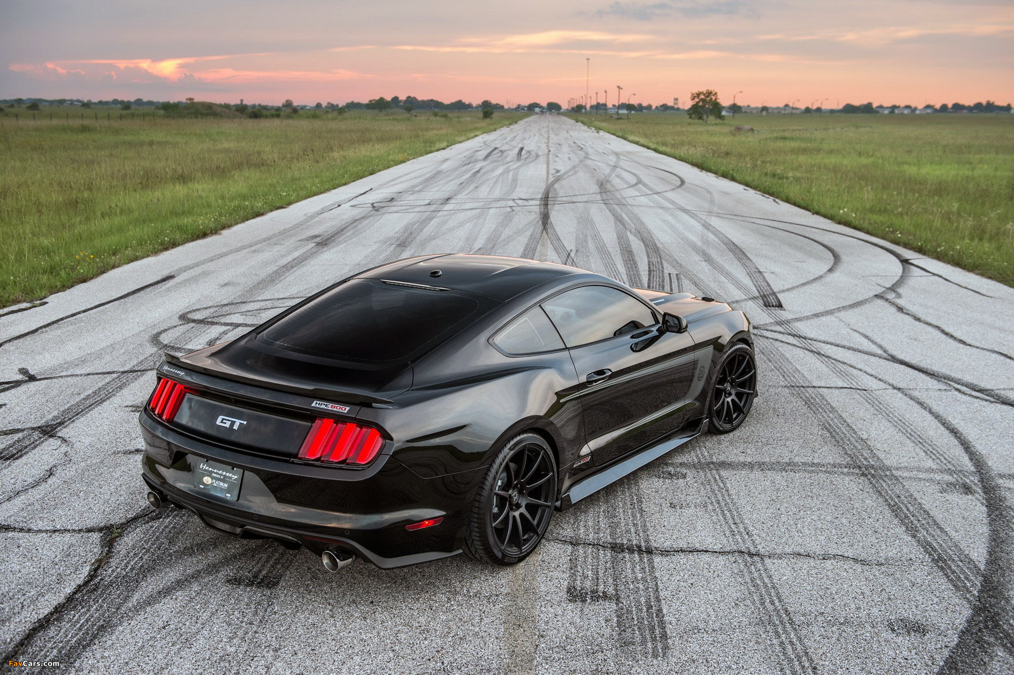 Hennessey Mustang GT HPE700 Supercharged 2015 wallpapers (2000 x 1331)