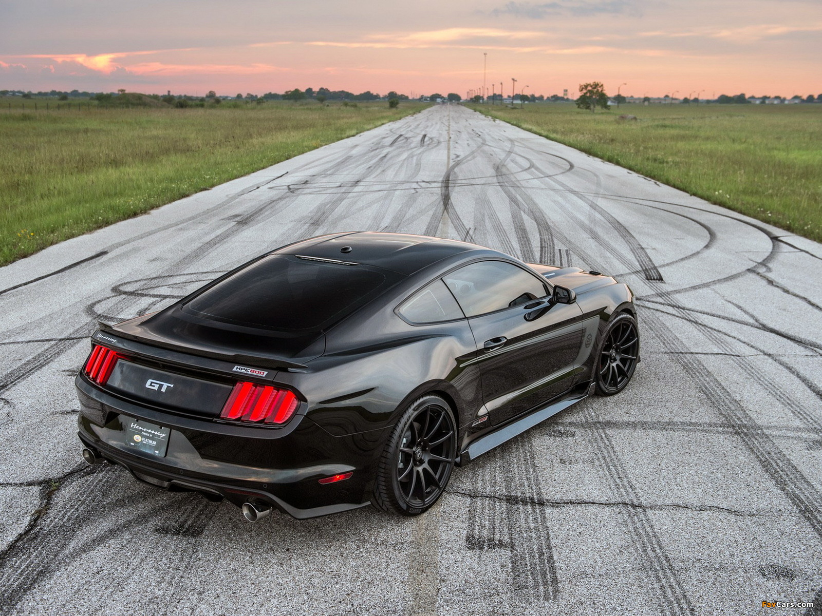 Hennessey Mustang GT HPE700 Supercharged 2015 wallpapers (1600 x 1200)