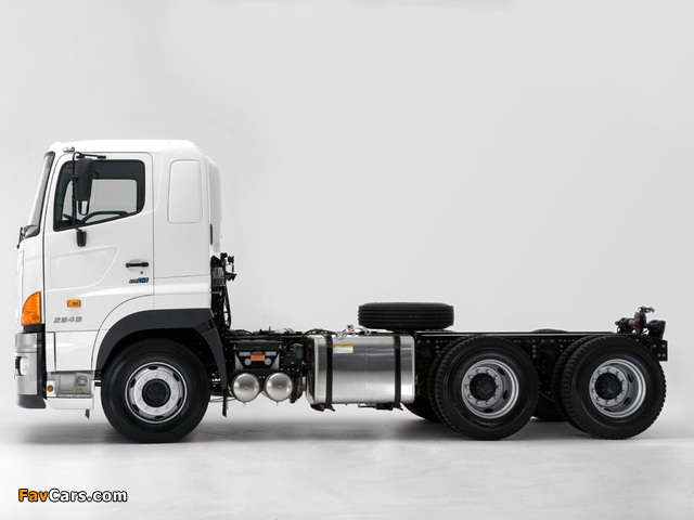 Hino 700 SS 2848 2003 pictures (640 x 480)