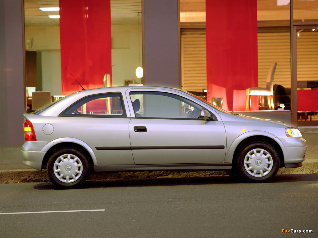 Images of Holden Astra 3-door (TS) 1998–2004 (1024 x 768)