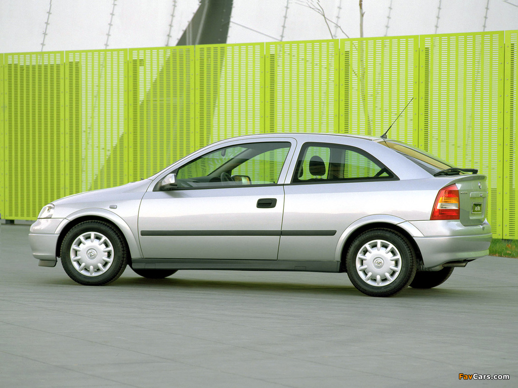 Images of Holden Astra 3-door (TS) 1998–2004 (1024 x 768)
