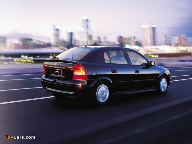 Photos of Holden TS Astra 5-door 1998–2004 (640 x 480)