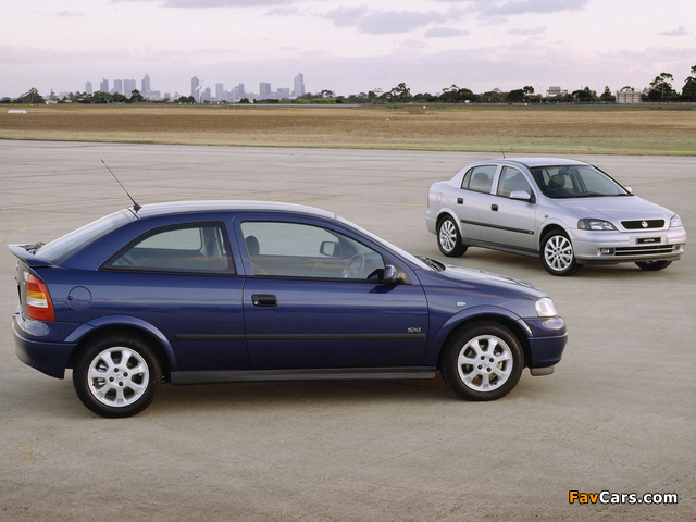 Pictures of Holden Astra (640 x 480)