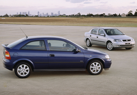 Pictures of Holden Astra