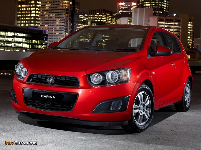 Holden Barina (TM) 2011 images (640 x 480)