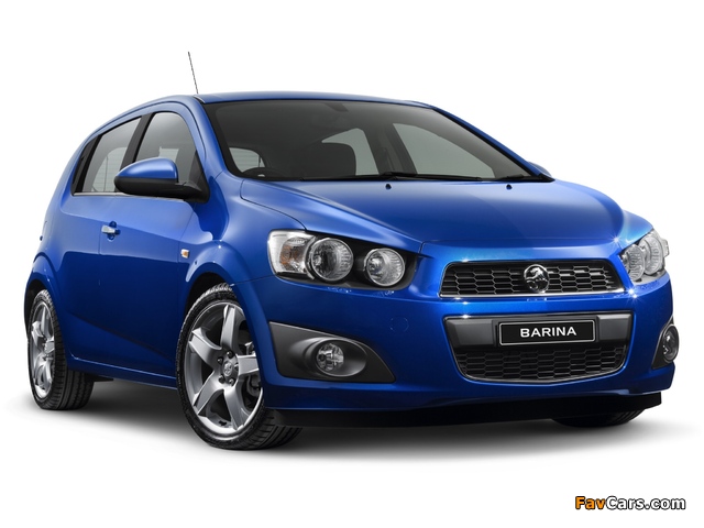 Holden Barina (TM) 2011 images (640 x 480)
