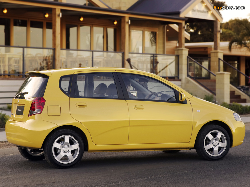 Images of Holden TK Barina 5-door (T200) 2005–08 (800 x 600)