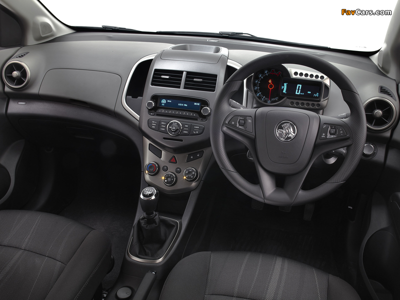 Images of Holden Barina (TM) 2011 (800 x 600)