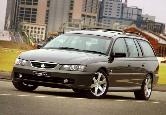 Photos of Holden VY Berlina Wagon 2002–04
