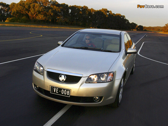 Holden VE Calais V 2006–10 pictures (640 x 480)