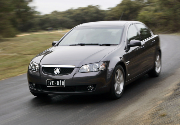 Pictures of Holden Calais (VE) 2006–10