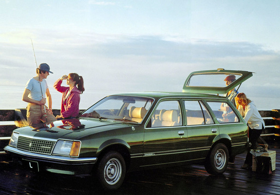 Holden VC Commodore Station Wagon 1980 photos