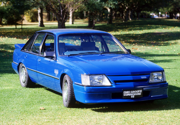 Holden VK Commodore SS Group A 1985 wallpapers