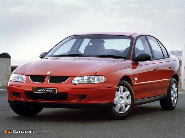 Holden Commodore Acclaim (VX) 2000–02 wallpapers (640 x 480)