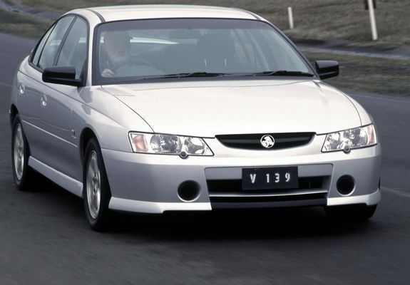 Holden Commodore S (VY) 2002–04 photos