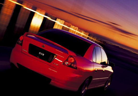 Holden Commodore SV8 (VY) 2002–04 pictures