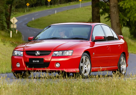 Holden Commodore SV8 (VZ) 2004–06 images