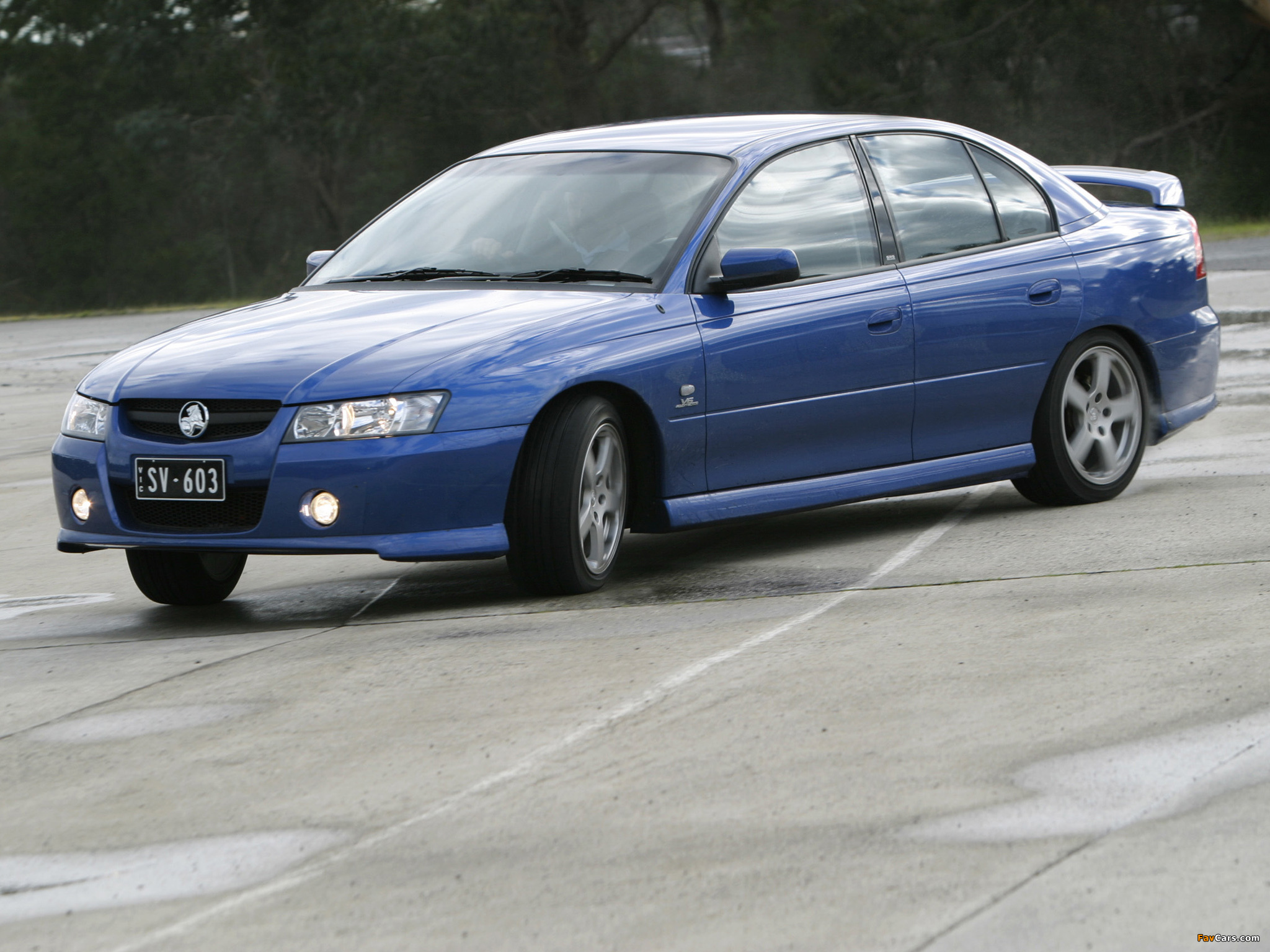 Holden VZ Commodore SV6 2004–06 wallpapers (2048 x 1536)
