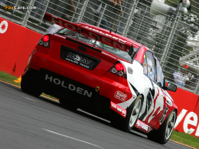 Holden VZ Commodore V8 Supercar 2005–06 pictures (640 x 480)