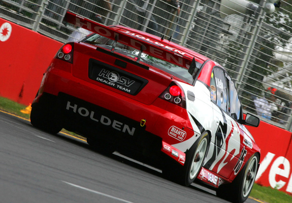 Holden VZ Commodore V8 Supercar 2005–06 pictures
