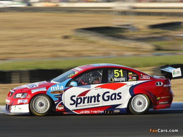 Holden VE Commodore V8 Supercar 2007–10 pictures (640 x 480)