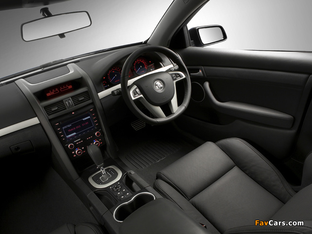 Holden VE Commodore SS V Sportwagon 2008–10 images (640 x 480)