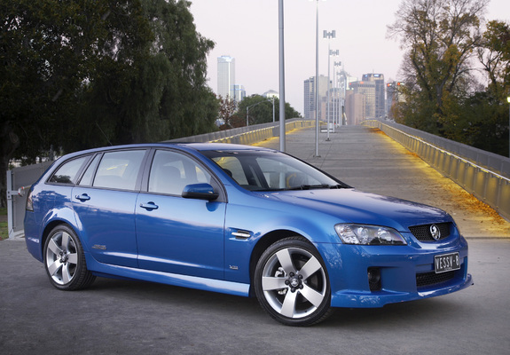 Holden VE Commodore SS V Sportwagon 2008–10 pictures