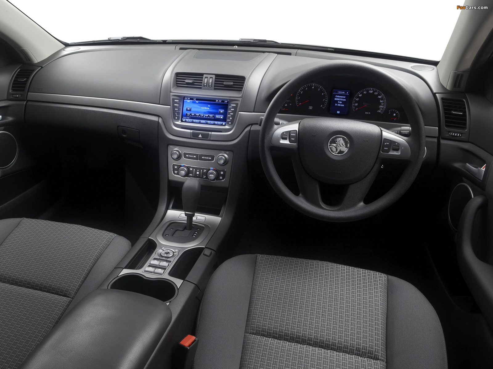 Holden Commodore Omega (VE Series II) 2010–13 pictures (1600 x 1200)