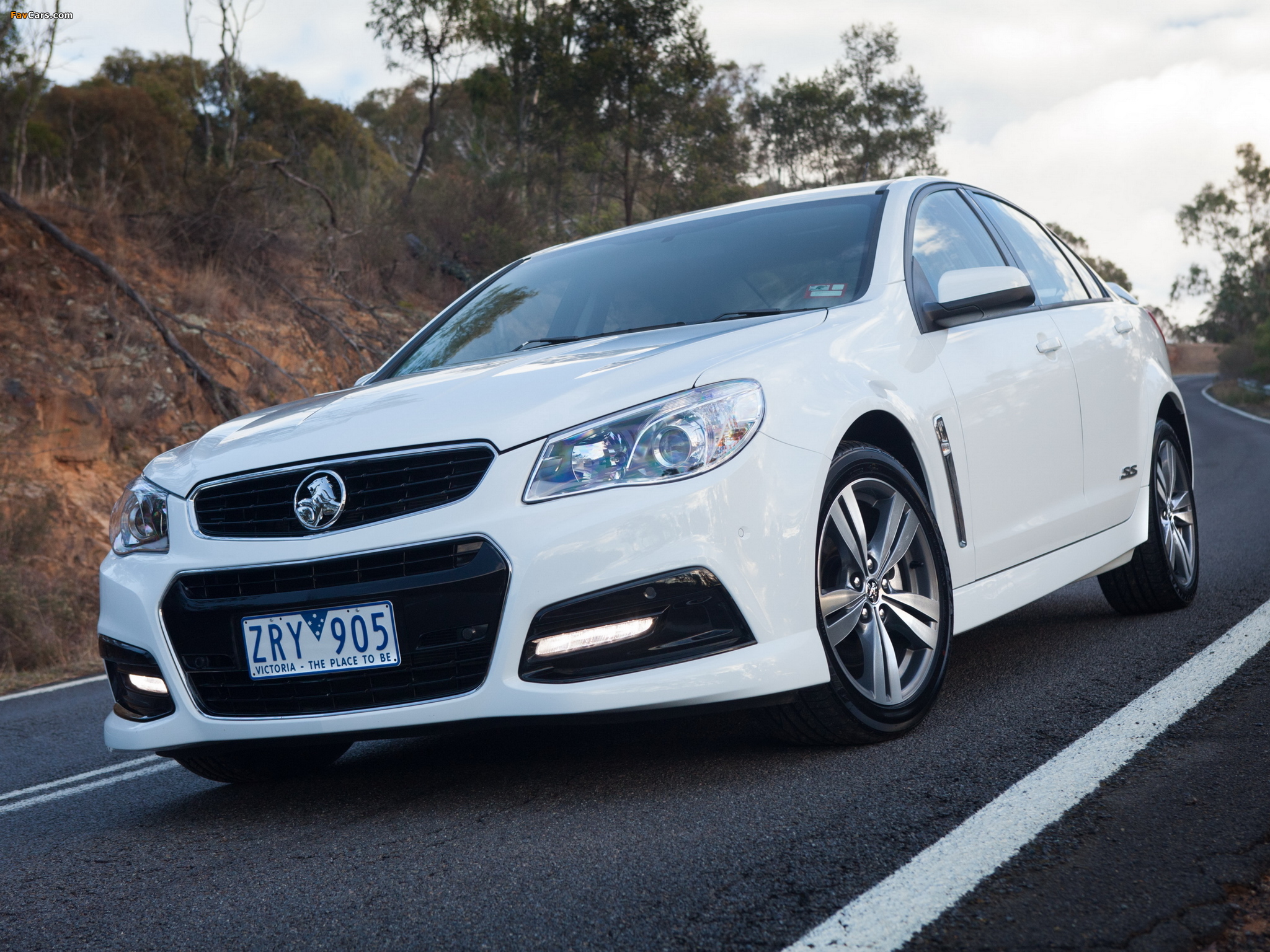 Holden Commodore SS (VF) 2013 photos (2048 x 1536)
