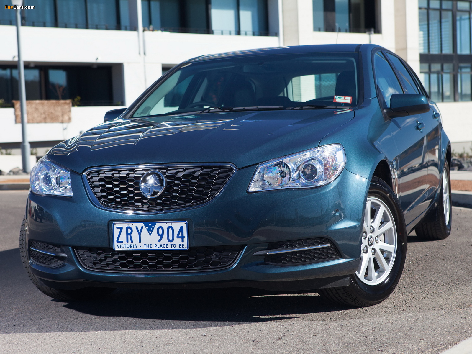 Holden Commodore Evoke Sportwagon (VF) 2013 pictures (1600 x 1200)