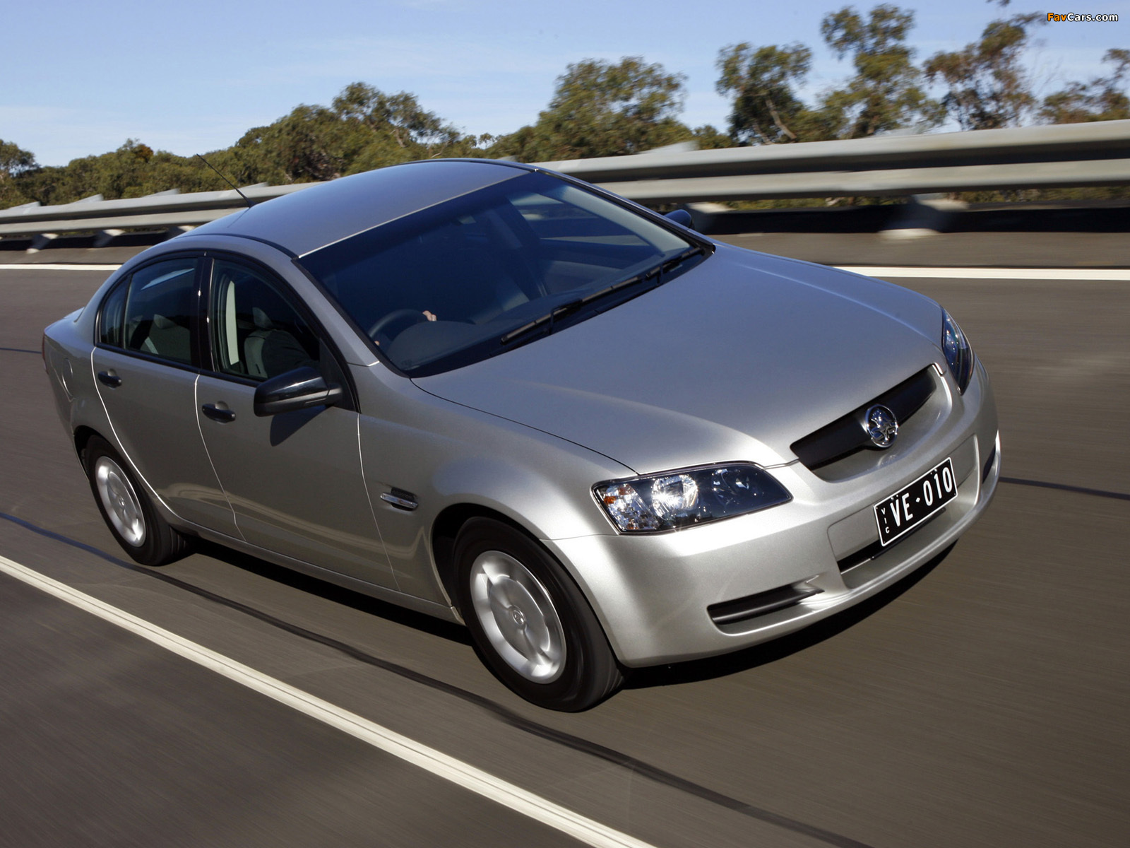 Images of Holden VE Commodore Omega 2006–10 (1600 x 1200)