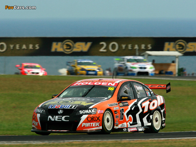 Images of Holden VE Commodore V8 Supercar 2007–10 (640 x 480)