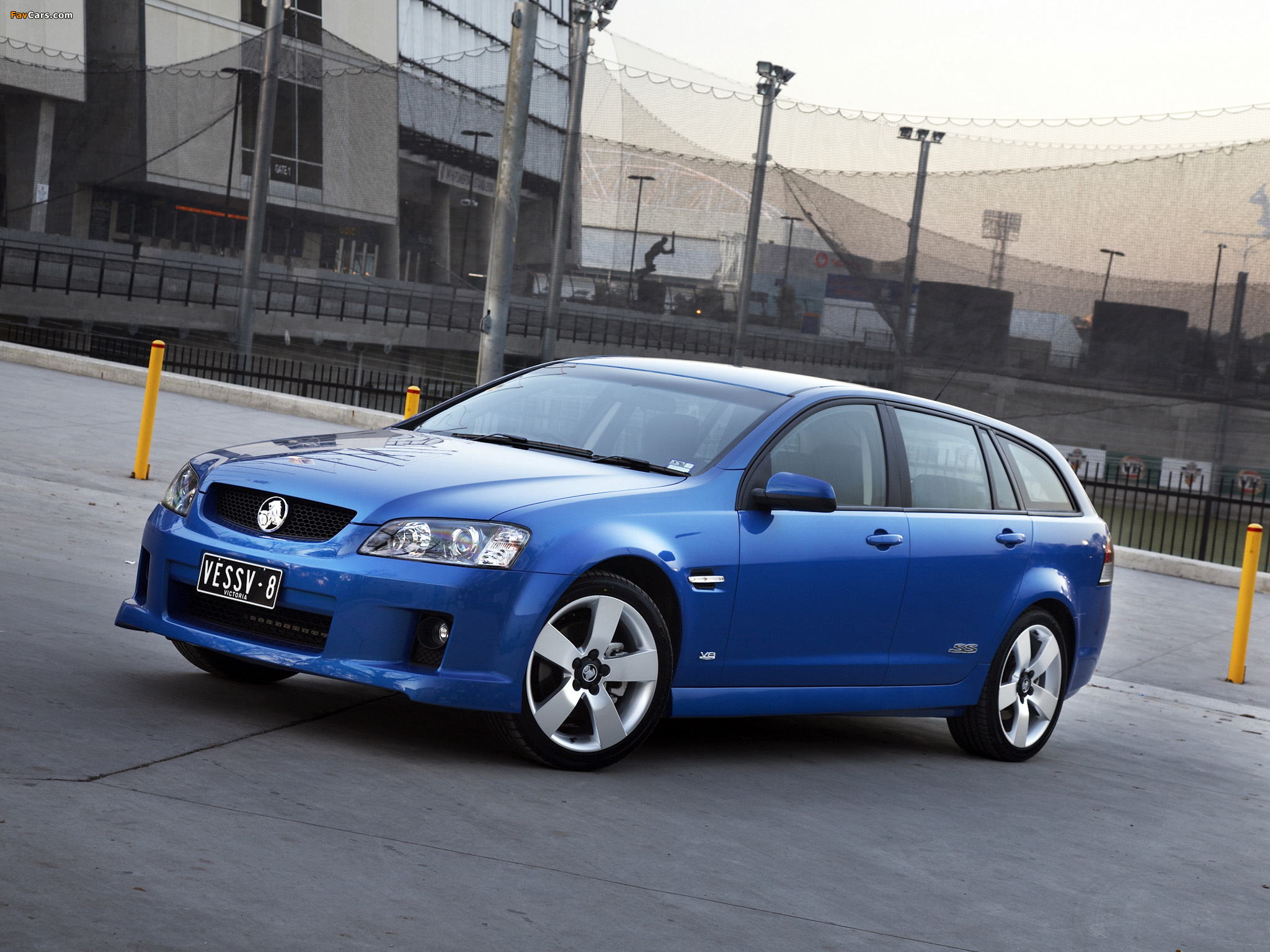 Images of Holden VE Commodore SS V Sportwagon 2008–10 (2048 x 1536)