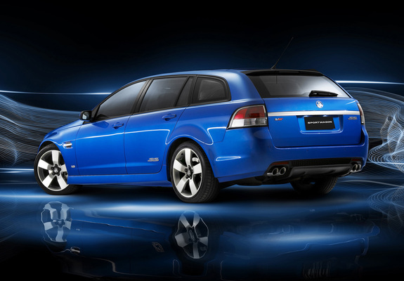 Images of Holden VE Commodore SS V Sportwagon 2008–10