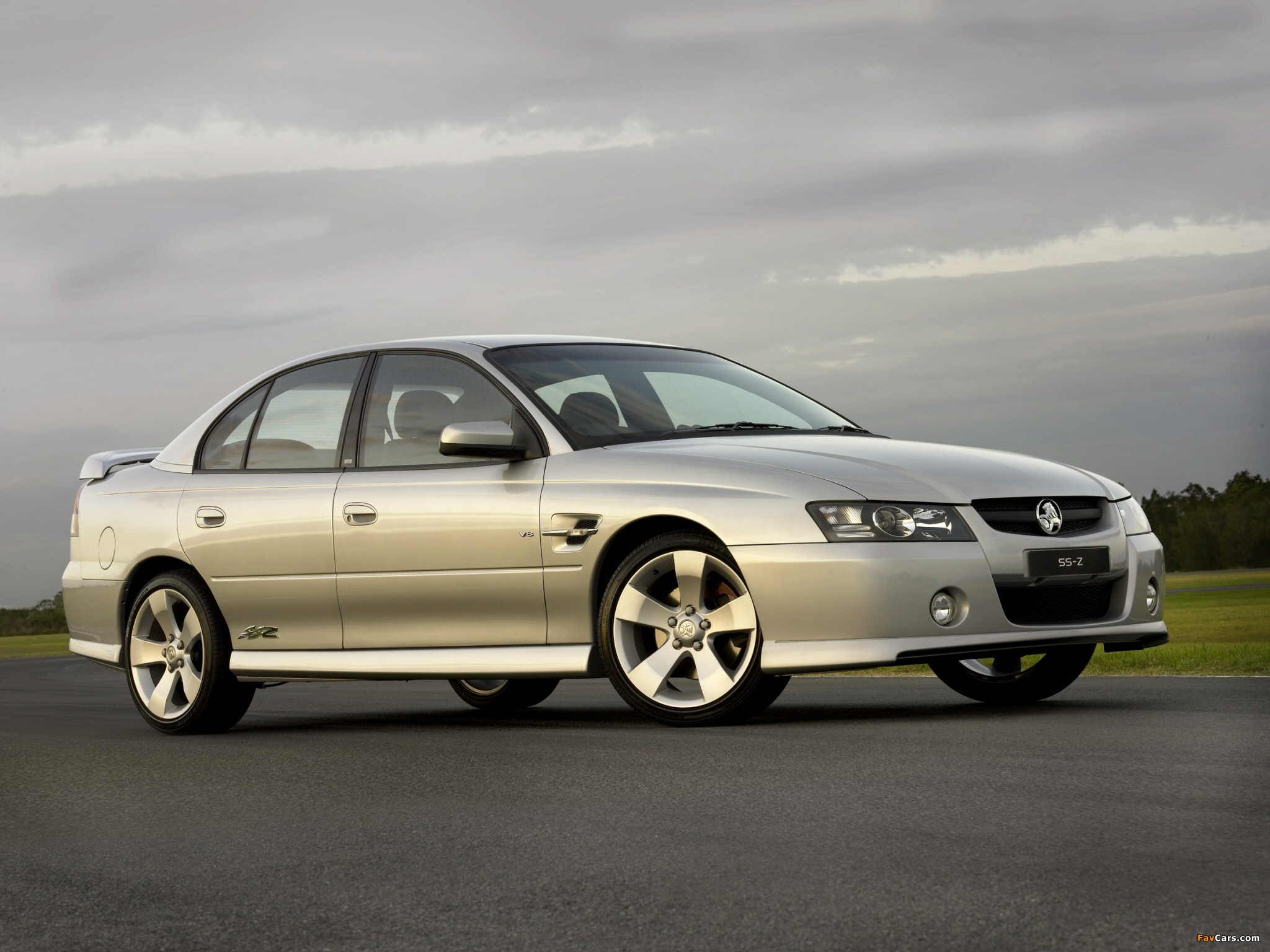 Photos of Holden Commodore SS-Z (VZ) 2005–06 (2048 x 1536)