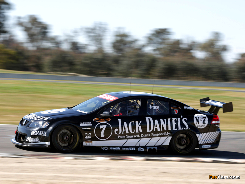 Photos of Holden VE Commodore V8 Supercar 2007–10 (800 x 600)