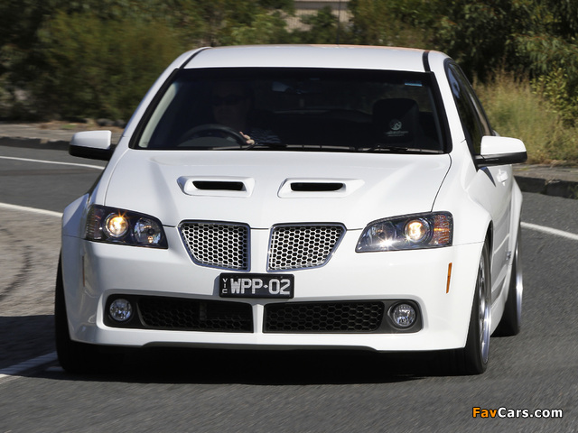 Photos of Walkinshaw Performance Holden Commodore SS V Sportwagon (VE) 2010 (640 x 480)