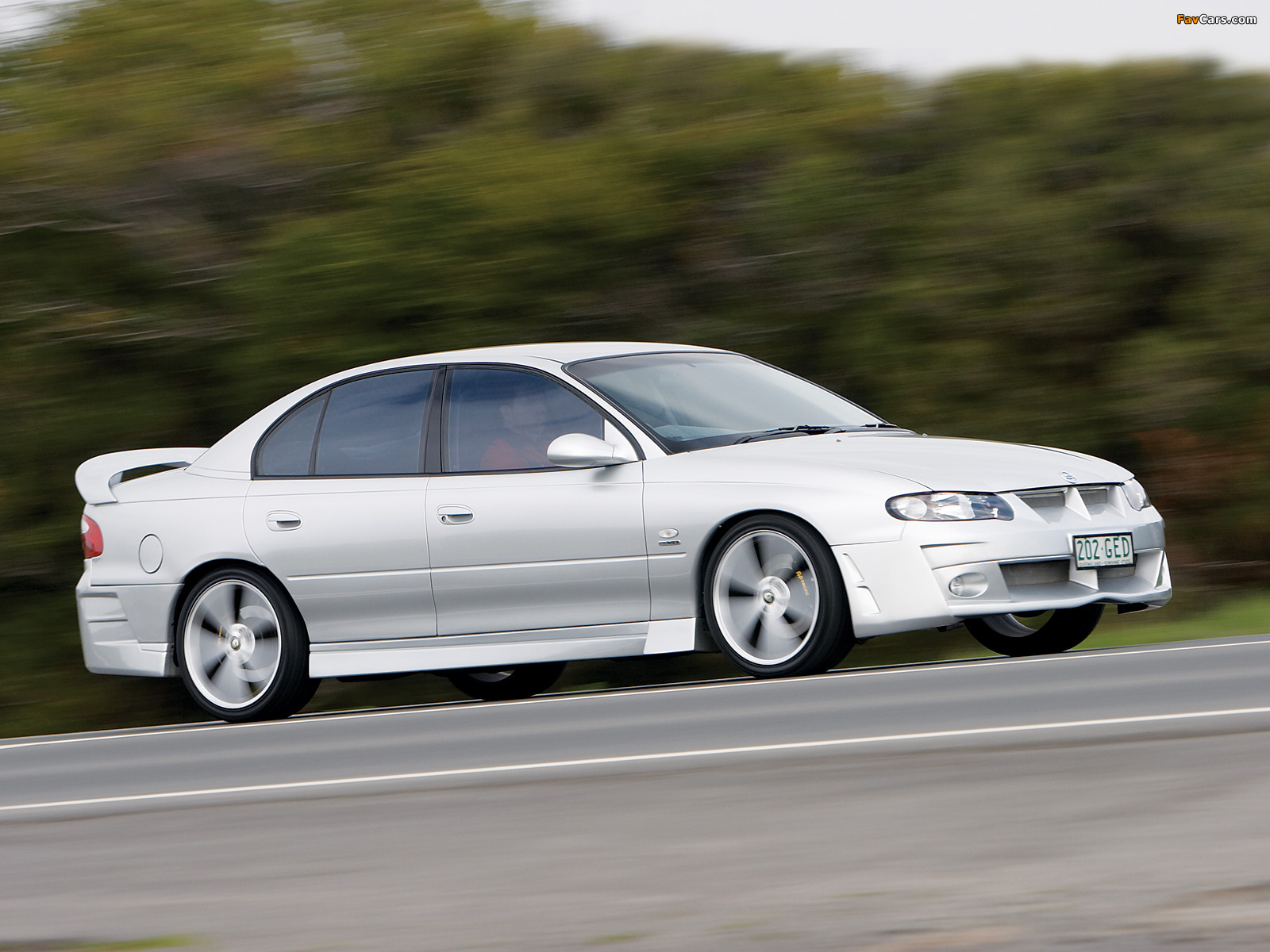 Photos of Holden Commodore (1600 x 1200)