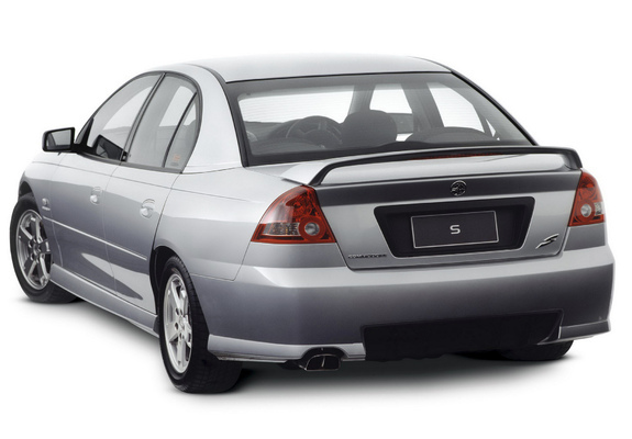 Pictures of Holden Commodore S (VY) 2002–04