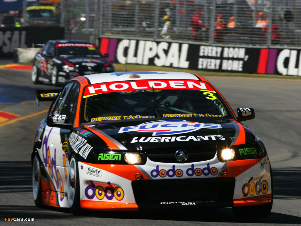 Pictures of Holden VZ Commodore V8 Supercar 2005–06 (1024 x 768)